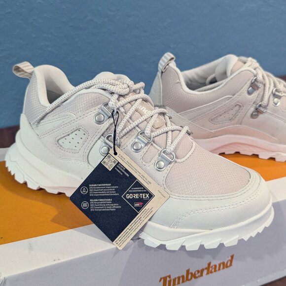 Timberland Women’s | Lincoln Peak Low Gore-Tex Hiking Shoes White - 5.5 - Picture 1 of 5